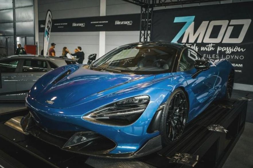 Shiny polished hood